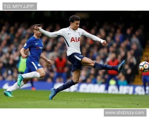 西甲焦点战皇马小胜热刺红牌争议引发全场热议与十大精彩进球回顾