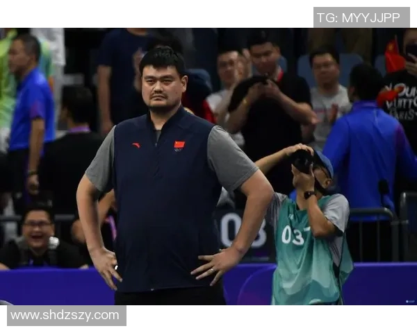 姚明全运会展现巨人风范体型引发热议与关注