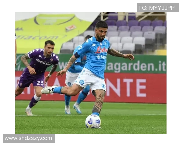 意甲激战：多特蒙德大胜那不勒斯红牌事件引发全场热议与战术分析