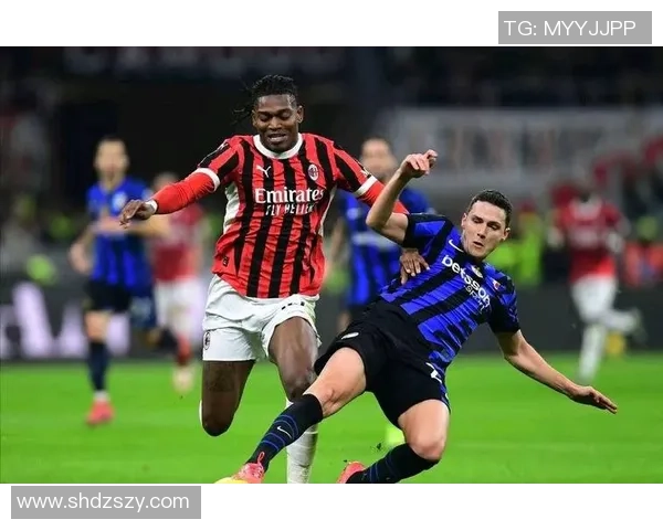 德甲焦点战：那不勒斯逆转AC米兰红牌事件引发全场热议