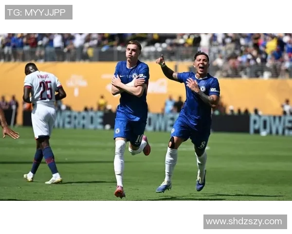 切尔西逆袭巴黎圣日耳曼4-0大胜赛场冷门引发热烈讨论与数据分析