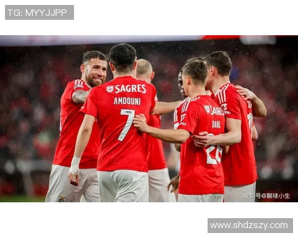 中超精彩对决本菲卡与巴萨战成平局神扑瞬间成比赛亮点分析