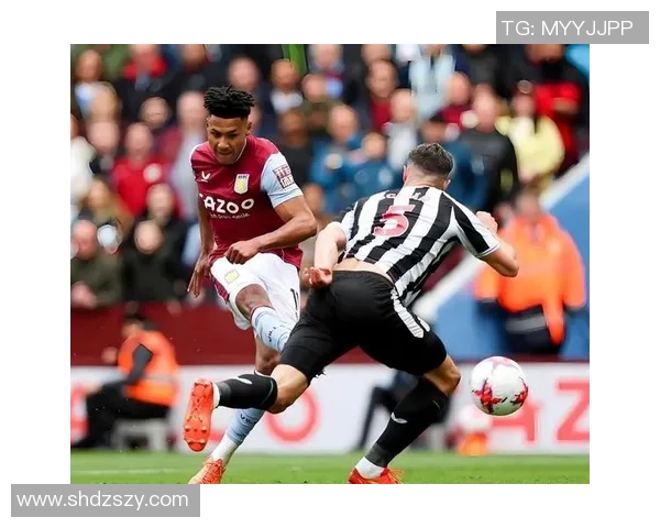 西甲赛场曼联大胜切尔西引发转会风波全场沸腾瞬间回顾 西甲赛场曼联大胜切尔西引发转会风波全场沸腾瞬间回顾