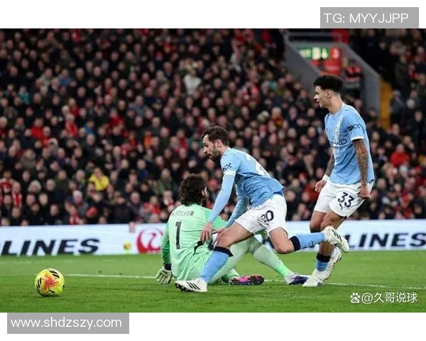 曼城主场狂胜利物浦四球争议判罚引发全场热议