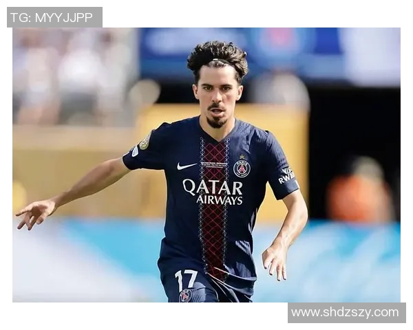 德甲精彩对决切尔西大胜巴黎圣日耳曼争议判罚引发热议